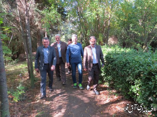 بازدید فرماندار شهرستان آق قلا از شرکت"داروسازی گیاهی نیاک"با اشتغالزائی 100 نفر