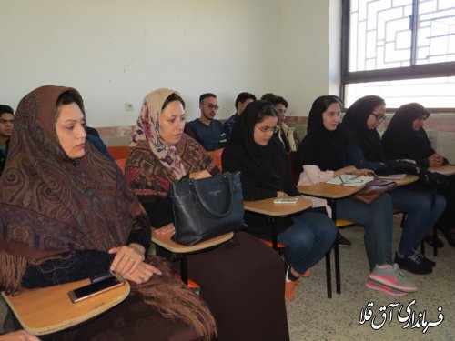 دانشجو باید مسئولیت پذیر و آگاه به مسائل روز جامعه باشد