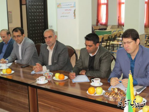 نماینده عالی دولت،20 میلیون ریال جهت تجهیز کتابخانه پژوهش سرا مساعدت کرد