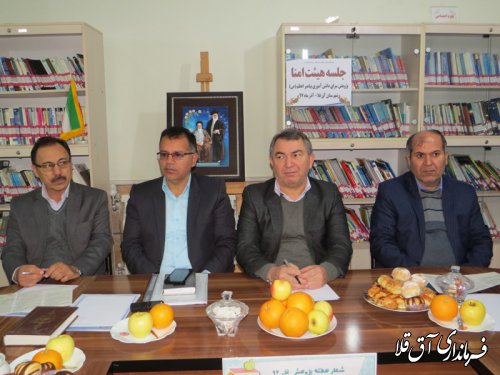 نماینده عالی دولت،20 میلیون ریال جهت تجهیز کتابخانه پژوهش سرا مساعدت کرد