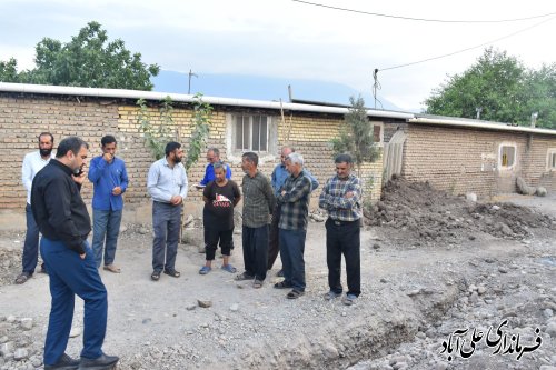 بازدید میدانی فرماندار علی آبادکتول از وضعیت آب شرب روستای امیرآباد سرخ محله