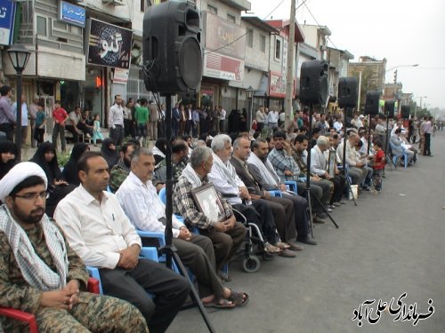 رژه با شکوه نیروهای نظامی وانتظامی درعلی آباد کتول(گزارش تصویری)