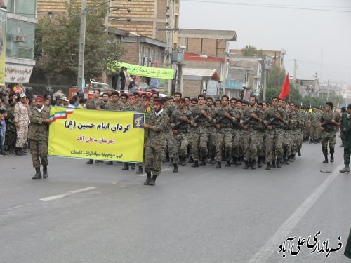 رژه با شکوه نیروهای نظامی وانتظامی درعلی آباد کتول(گزارش تصویری)