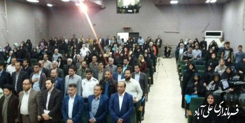 سالمندان یکی از سرمایه های گرانقدر این نظام هستند