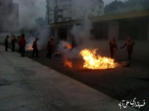 مانور زلزله و ایمنی در مدارس علی آباد کتول برگزار شد