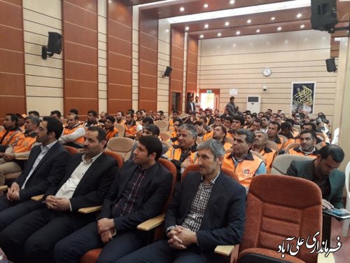 تجلیل از کار گران راهداری وحمل ونقل جاده ای با حضور فرماندار علی آباد کتول