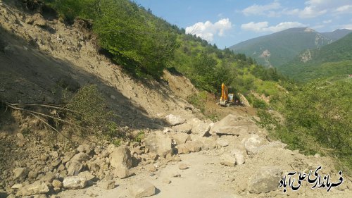 انسداد محور روستای میان رستاق