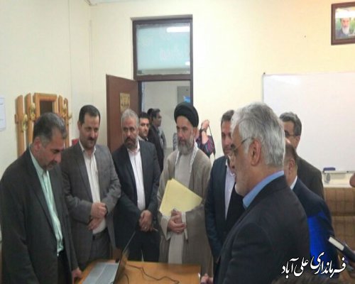 بازدید دکتر طهرانچی رئیس دانشگاه آزاد اسلامی از نمایشگاه دستاوردهای پژوهشی در واحد علی‌آبادکتول