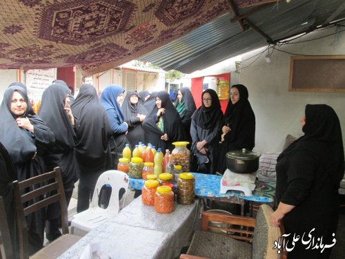 بازدید مدیرکل امورخانواده وبانوان استانداری ومشاوراستاتدار گلستان ازبازارچه زینبیه علی آباد کتول(گزارش تصو یری)