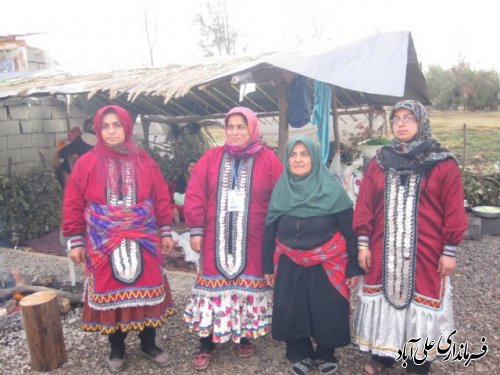 حضور دهیاری روستای الازمن درجشنواره فرهنگی اقوام ایران زمین