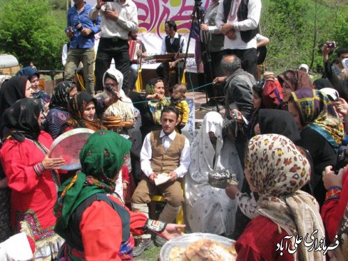 مراسم جشن گرامیداشت مقام ومنزلت زن درروستای الازمن علی آباد کتول