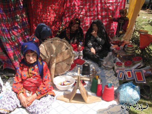 مراسم جشن گرامیداشت مقام ومنزلت زن درروستای الازمن علی آباد کتول