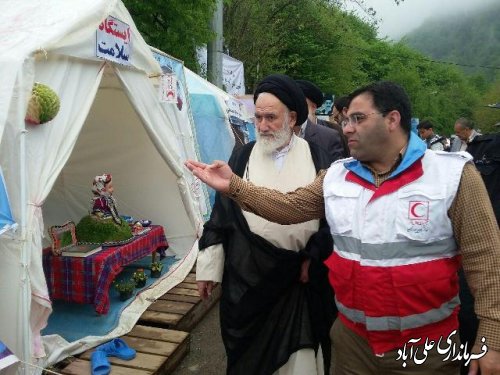 بازدید آیت الله شاهرودی ازکمپ هلال احمر