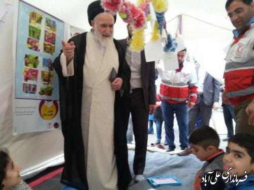 بازدید آیت الله شاهرودی ازکمپ هلال احمر
