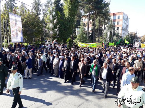 حضور فرماندار شهرستان علی آباد کتول در راهپیمایی 13 آبان