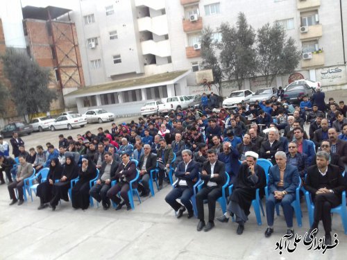 نواختن زنگ انقلاب در مدرسه شاهد