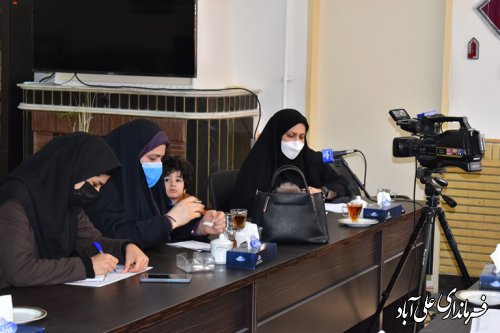 اتمام پروژه های نیمه تمام و جذب سرمایه گذار از برنامه های ما در این دولت است