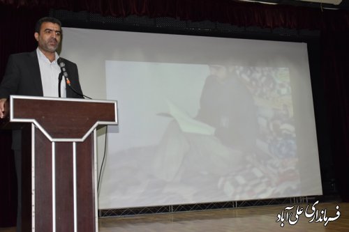 اگر امروز در هر سمتی هستیم به خاطر خون شهدا است