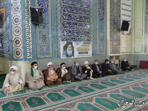 این عالم مجاهد، شخصیتی مردم دار، ساده زیست، گشاده رو و متواضع بودند
