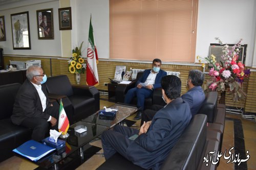 ملاقات مردمی فرماندار علی آبادکتول با شهروندان صبح امروز برگزار شد
