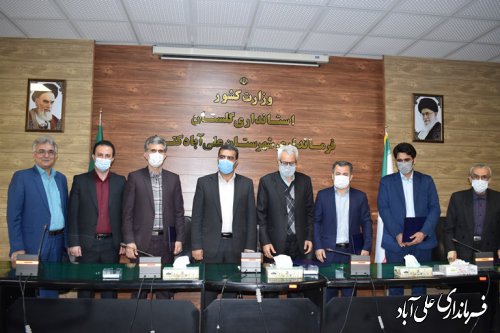 در زمان قبول مسئولیت باید بپذیریم که درجهت رفاه حال و حل مشکلات مردم گام برداریم