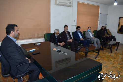 بخشداران با جذب سرمایه گذاران ، زمینه ساز رشد و پیشرفت منطقه باشند