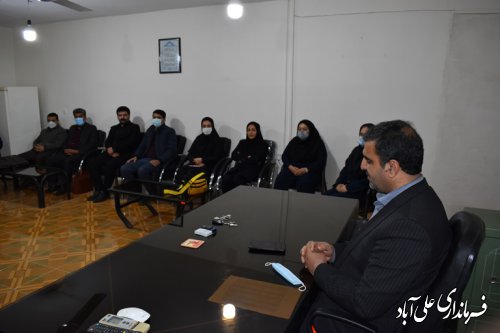 بخشداران با جذب سرمایه گذاران ، زمینه ساز رشد و پیشرفت منطقه باشند