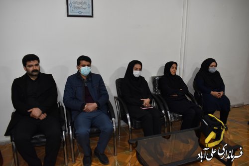بخشداران با جذب سرمایه گذاران ، زمینه ساز رشد و پیشرفت منطقه باشند