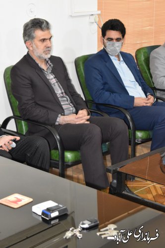 بخشداران با جذب سرمایه گذاران ، زمینه ساز رشد و پیشرفت منطقه باشند