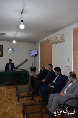 بخشداران با جذب سرمایه گذاران ، زمینه ساز رشد و پیشرفت منطقه باشند
