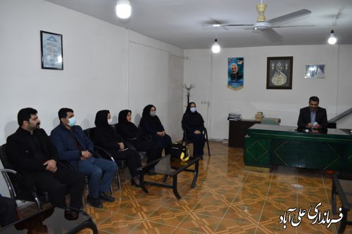 بخشداران با جذب سرمایه گذاران ، زمینه ساز رشد و پیشرفت منطقه باشند