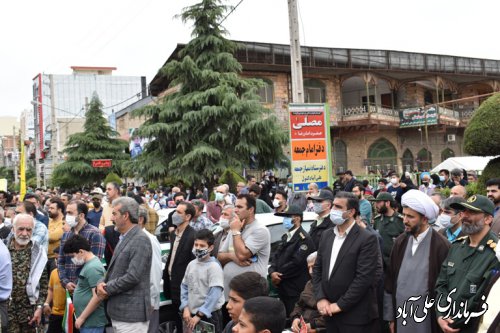 قدس ظرفیت جهانی دارد و تمام کشورها،فرهنگ ها و ادیان را گرد خود جمع می کند