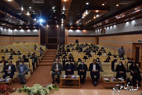 دولت سیزدهم با تمام توان بدنبال حل مشکلات معیشتی مردم است