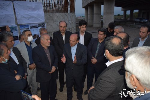 طولانی شدن روند اجرایی این پروژه موجب نارضایتی شهروندان شده است.