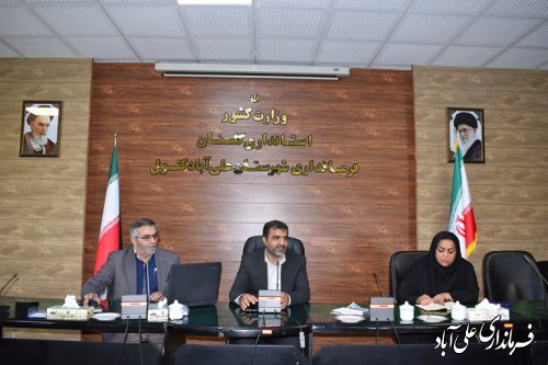 دولت در تلاش است تا با اجرای طرح مردمی سازی یارانه ها مردم به حق خودشان برسند