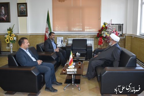 حضور دکتر یوسف الناصری نائب رئیس سابق حرکه النجباء عراق در فرمانداری  