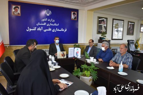 جوانان باید آزادگان را الگوی ایستادگی و شهامت قرار دهند.