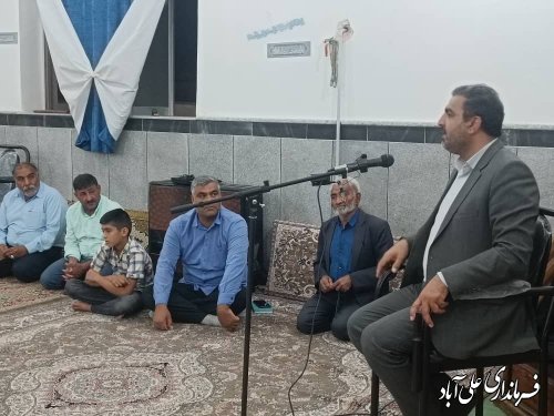 هدف ازبرگزاری جلسات میز خدمت  دیدار چهره به چهره و شنیدن مشکلات مردم است