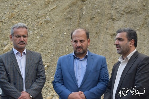 پیگیریهای ادامه دار فرماندار علی آبادکتول جهت رفع مشکلات عمرانی شهرستان 