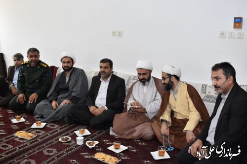 دیداربا خانواده شهید نازقلی نظری از شهدای اهل سنت روستای قره بلاغ 