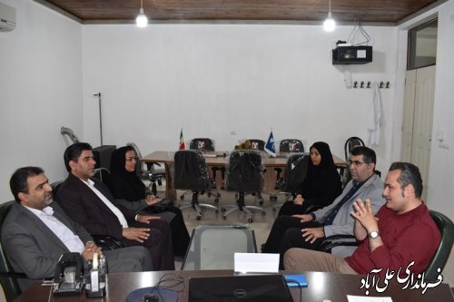 دیدار فرماندار با کارکنان شبکه دامپزشکی علی آبادکتول