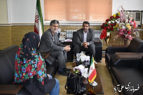 ملاقات مردمی فرماندار با اهالی شهرستان به صورت چهره به چهره برگزار شد