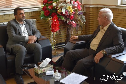 ملاقات مردمی فرماندار با اهالی شهرستان به صورت چهره به چهره برگزار شد