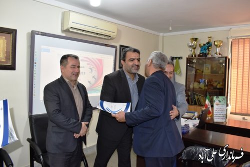 حضور فرماندارعلی آبادکتول در اداره ورزش و جوانان شهرستان 