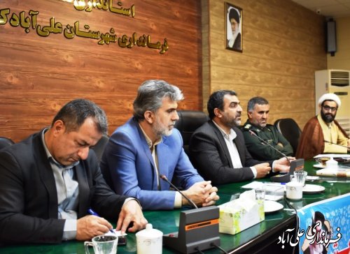 جلسه توجیهی خود مراقبتی روسای ادارت و نهادهای شهرستان برگزار شد