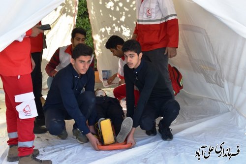 زنگ پدافند غیر عامل  همراه مانور امداد و نجات دانش آموزی در هنرستان شهید رجایی علی آباد کتول نواخته شد