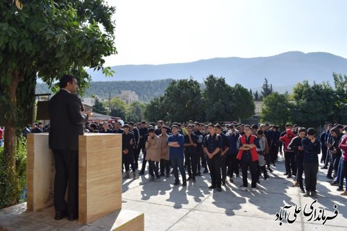 زنگ پدافند غیر عامل  همراه مانور امداد و نجات دانش آموزی در هنرستان شهید رجایی علی آباد کتول نواخته شد