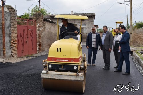 بازدید فرمانداراز روند اجرای پروژه زیرسازی ،آسفالت  و روکش آسفالت معابر روستای قوشکرپی
