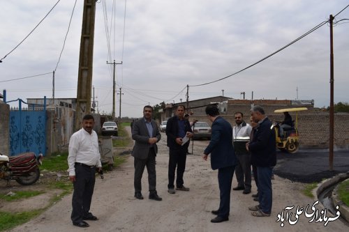 بازدید فرمانداراز روند اجرای پروژه زیرسازی ،آسفالت  و روکش آسفالت معابر روستای قوشکرپی