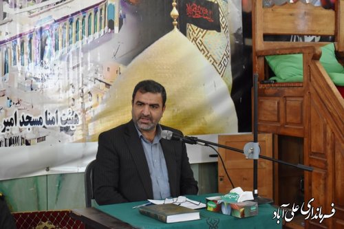 به مناسبت گرامیداشت هفته بسیج میز خدمت جهادی "شهید کوچری" در اسلام آباد سیستانیهای علی آبادکتول برگزار شد